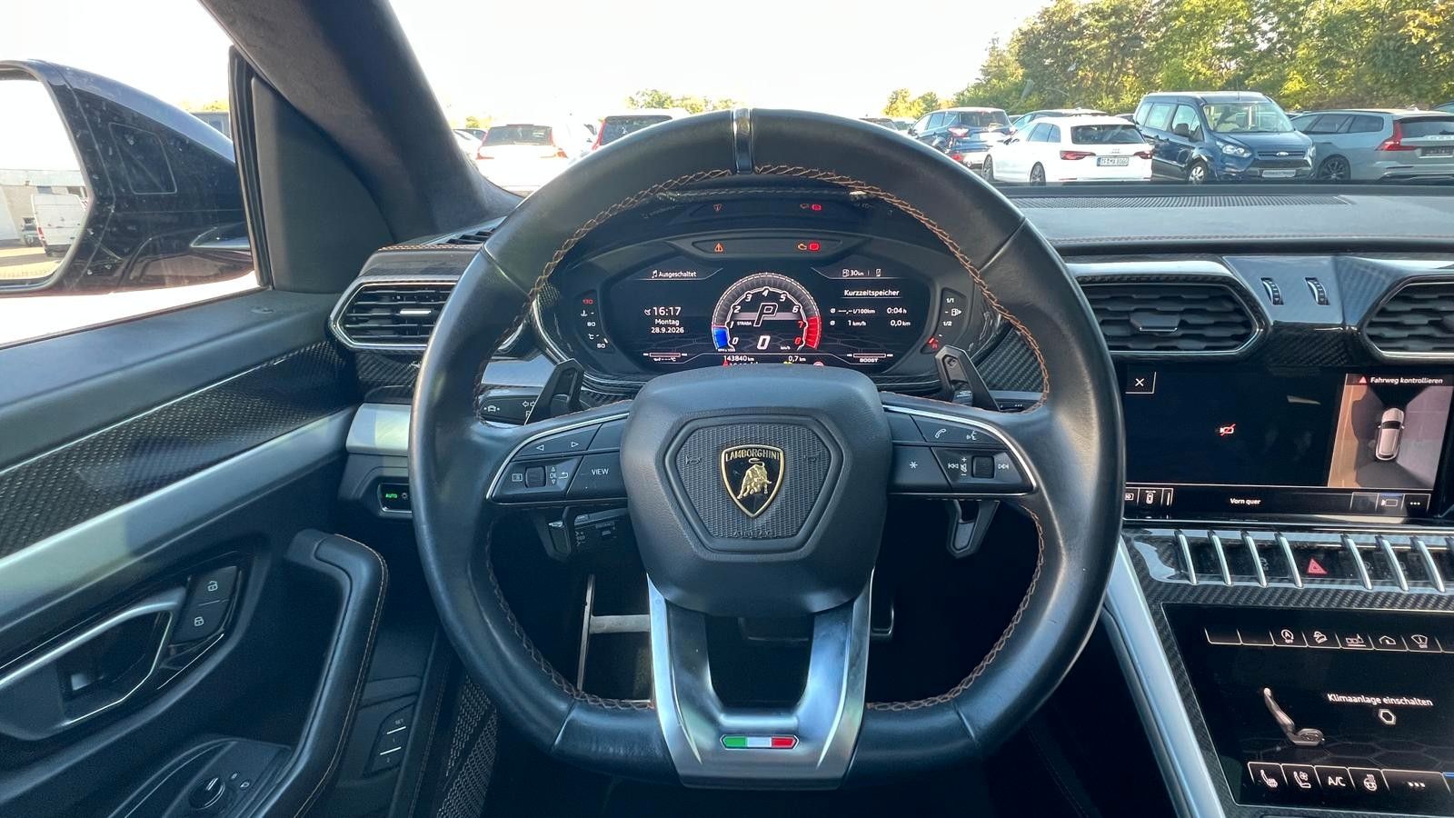 Fahrzeugabbildung Lamborghini Urus LP650 *PANO*Carbon*HeUp*22**Mietkauf*