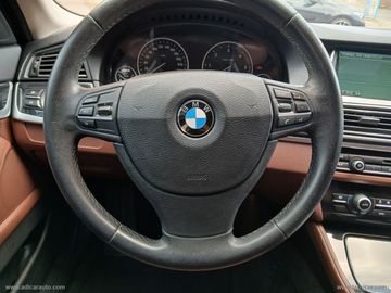 BMW 525 - 12
