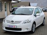 Toyota Auris 1.3 Life+ 1-HAND KLIMAAUTOMATIK ZV TÜV NEU - gebrauchte Toyota Auris aus dem Jahr 2010