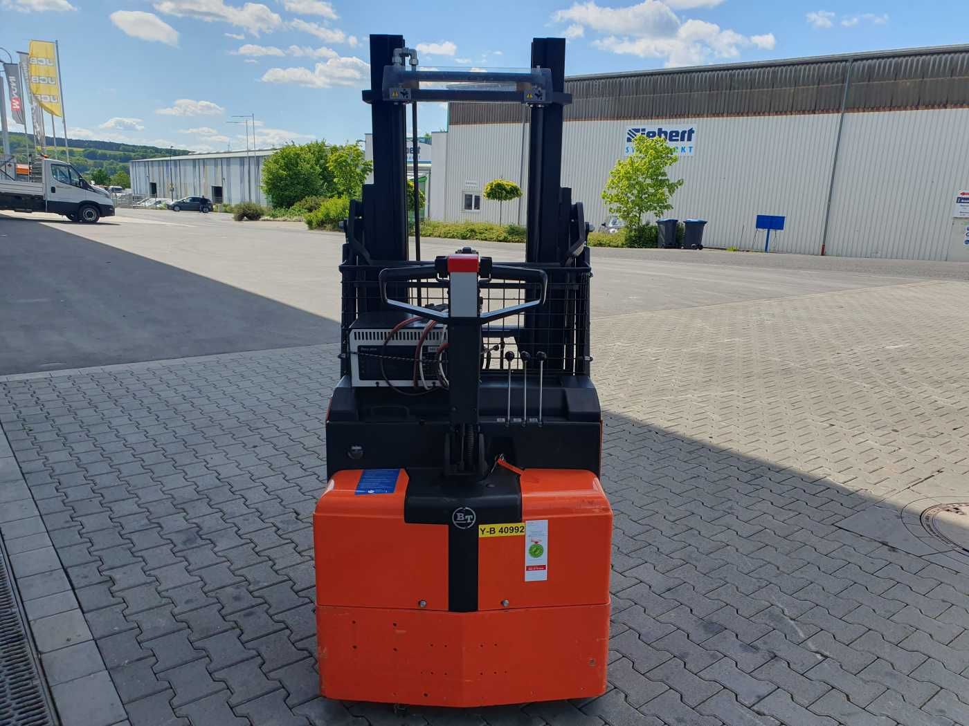 Fahrzeugabbildung Toyota RWE 120 / Schubmaststapler / Duplex:2.9m / 257h!