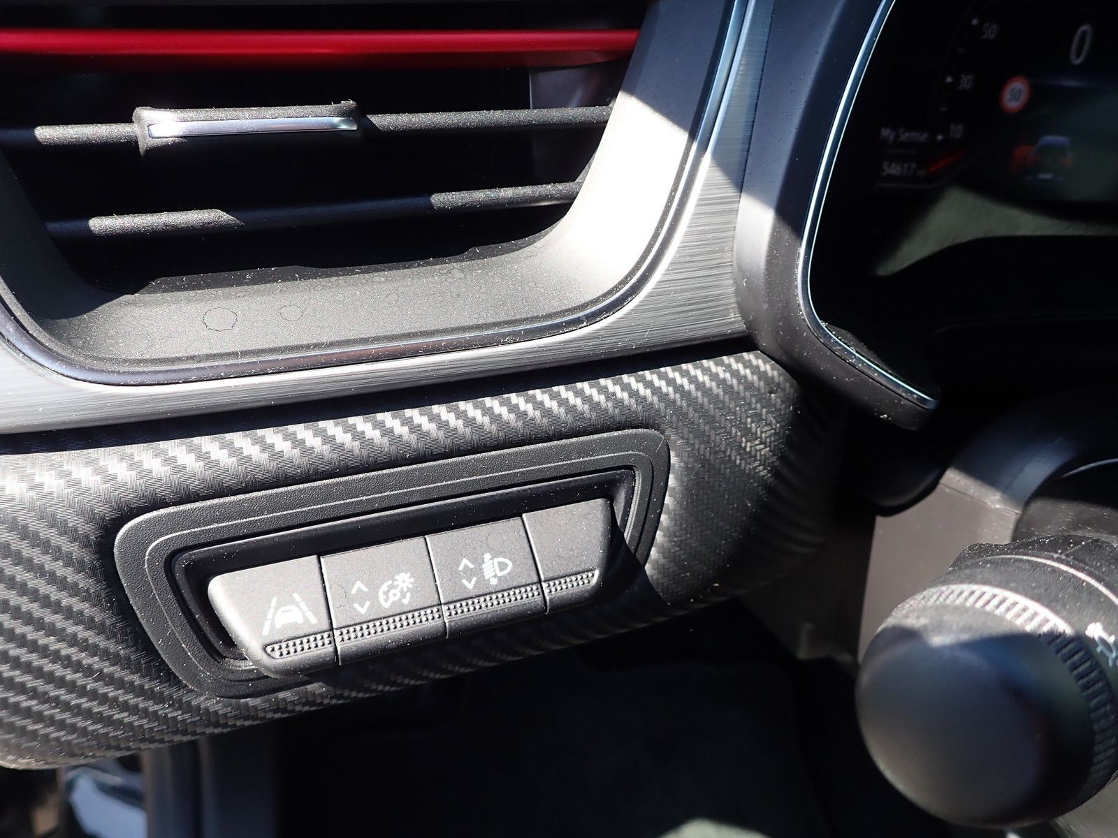 Fahrzeugabbildung Renault Captur TCe 140 EDC R.S.LINE/AUTOM./SHZ/NAVI/AHK/