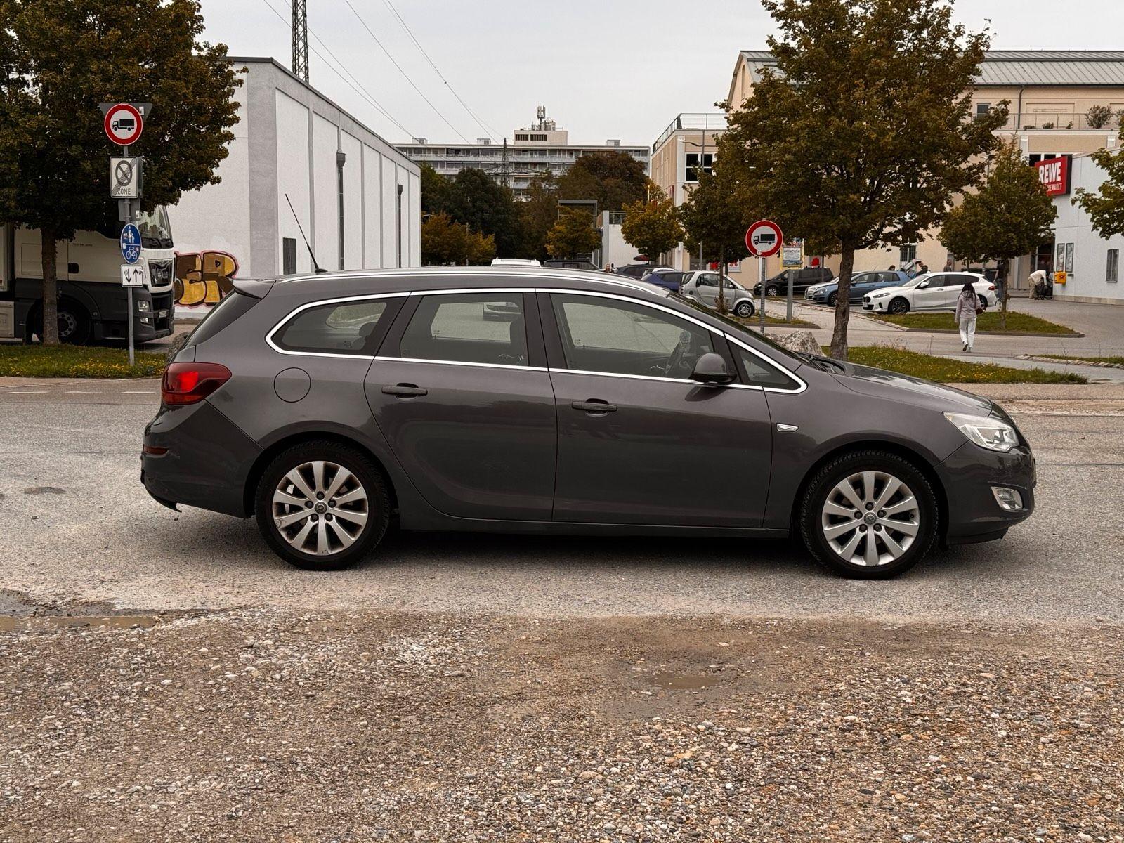Opel Astra 2011 — двигун 125 HP (92kW)