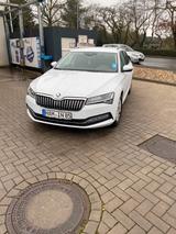 Skoda superb 2.0 TDI 8 fachbereift Scheckh... - Skoda Superb: 2.8