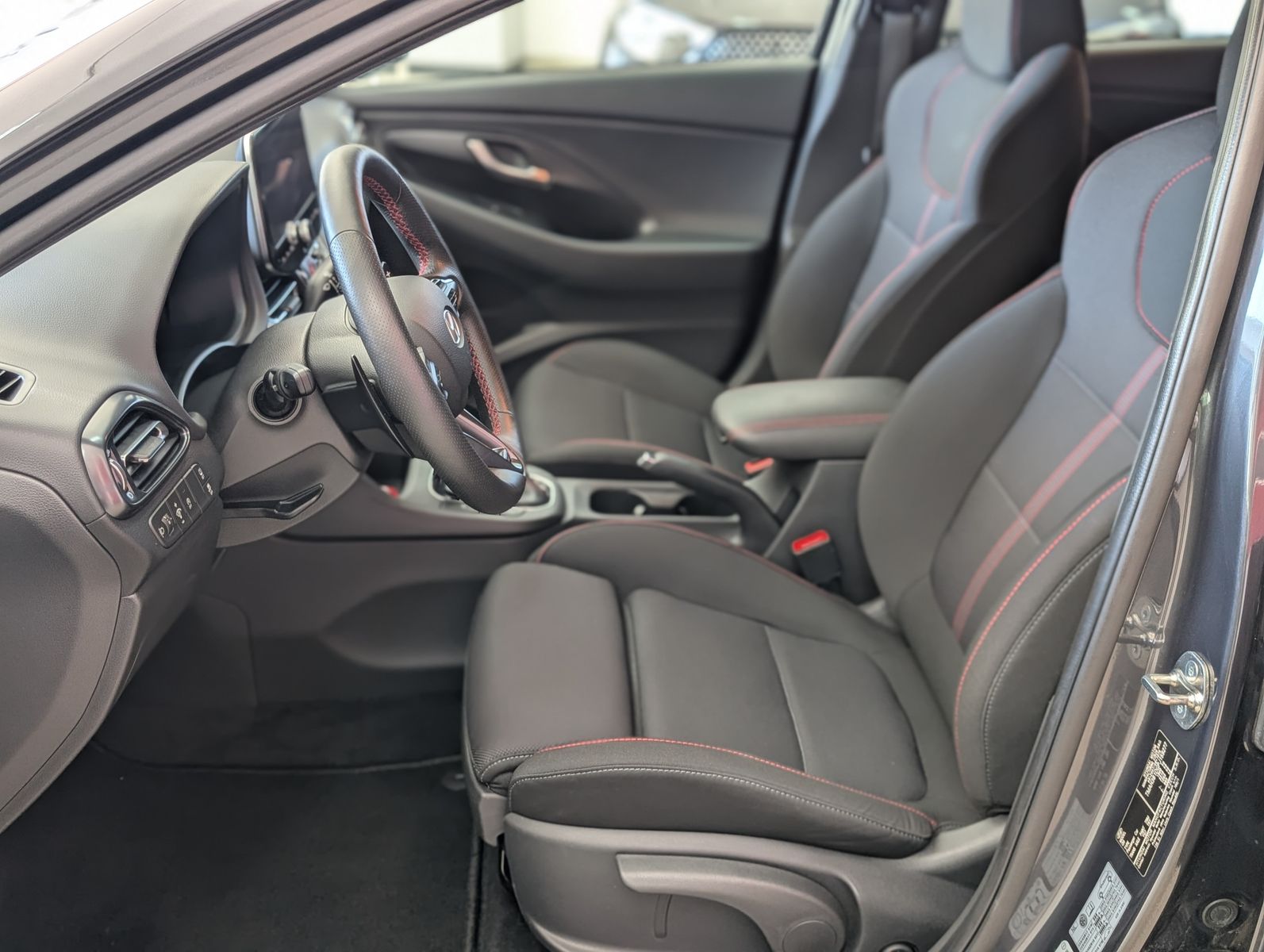 Fahrzeugabbildung Hyundai i30 N Line Mild-Hybrid KAM TEMP LED PANO CARPLAY