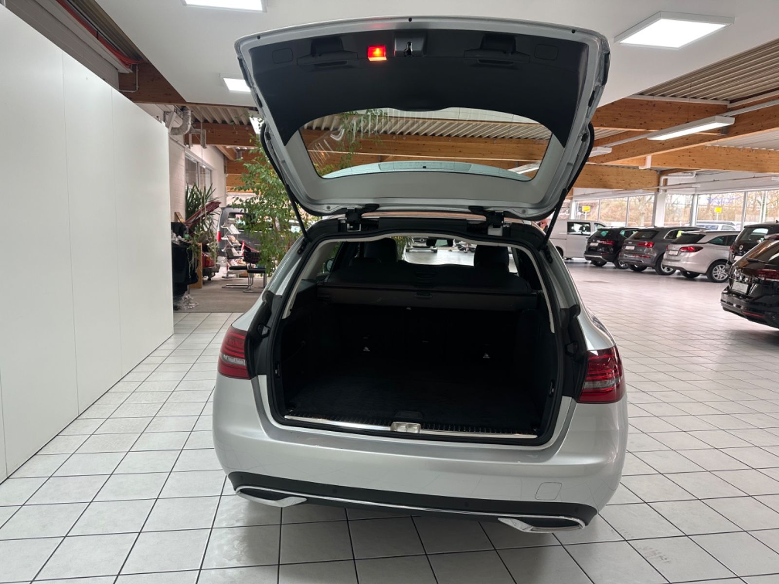 Fahrzeugabbildung Mercedes-Benz C 220 C -Klasse Avantgarde