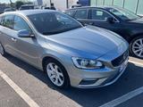 Volvo V60 D4 R-Design/Leder/Si-Hz/Navi/Klima/Cam/Pdc/ - Volvo V60 in Bonn