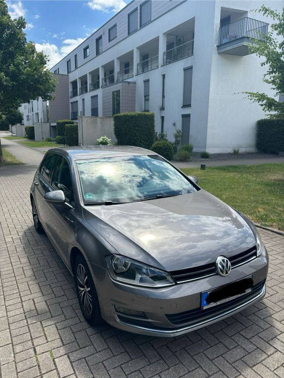 Image of Volkswagen Golf