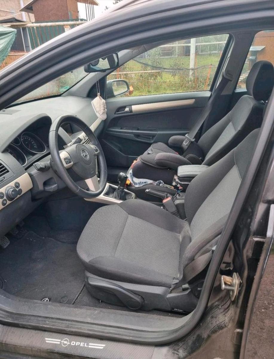 Opel Astra 2008 — photo 6