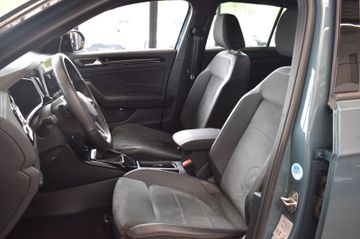 Volkswagen T-Roc - 8