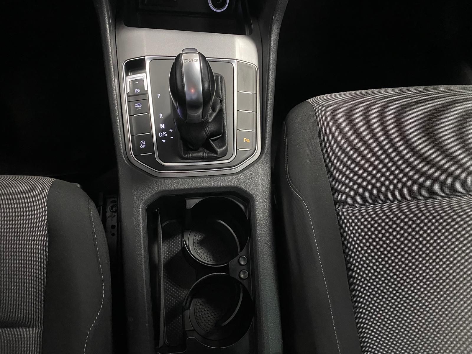 Fahrzeugabbildung Volkswagen Golf VII SPORTSVAN 1.2 TSI+ACC+SITZHEIZ+GARANTIE