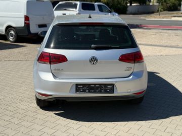 Volkswagen Golf - 4