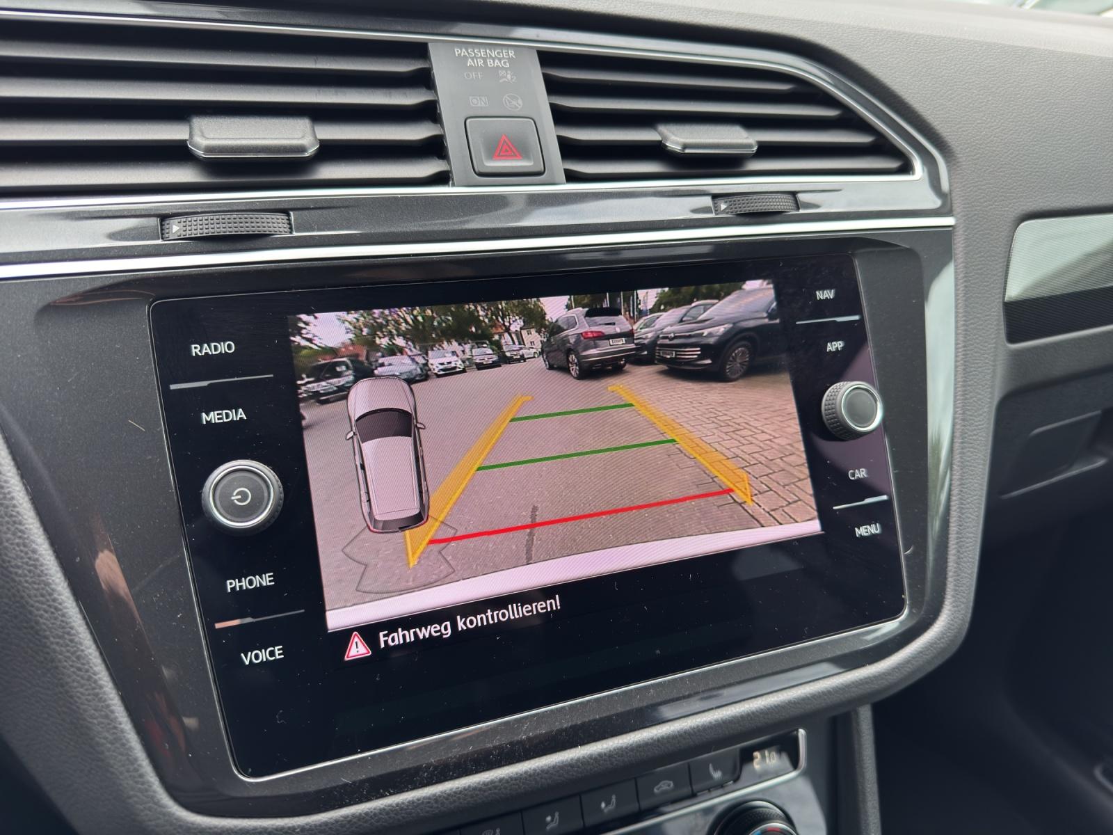 Volkswagen Tiguan 1.5 TSI DSG R-Line Black Style AHK Navi, миниатюра 16