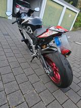 Aprilia RSV 4 RF - Offers matching your search criteria