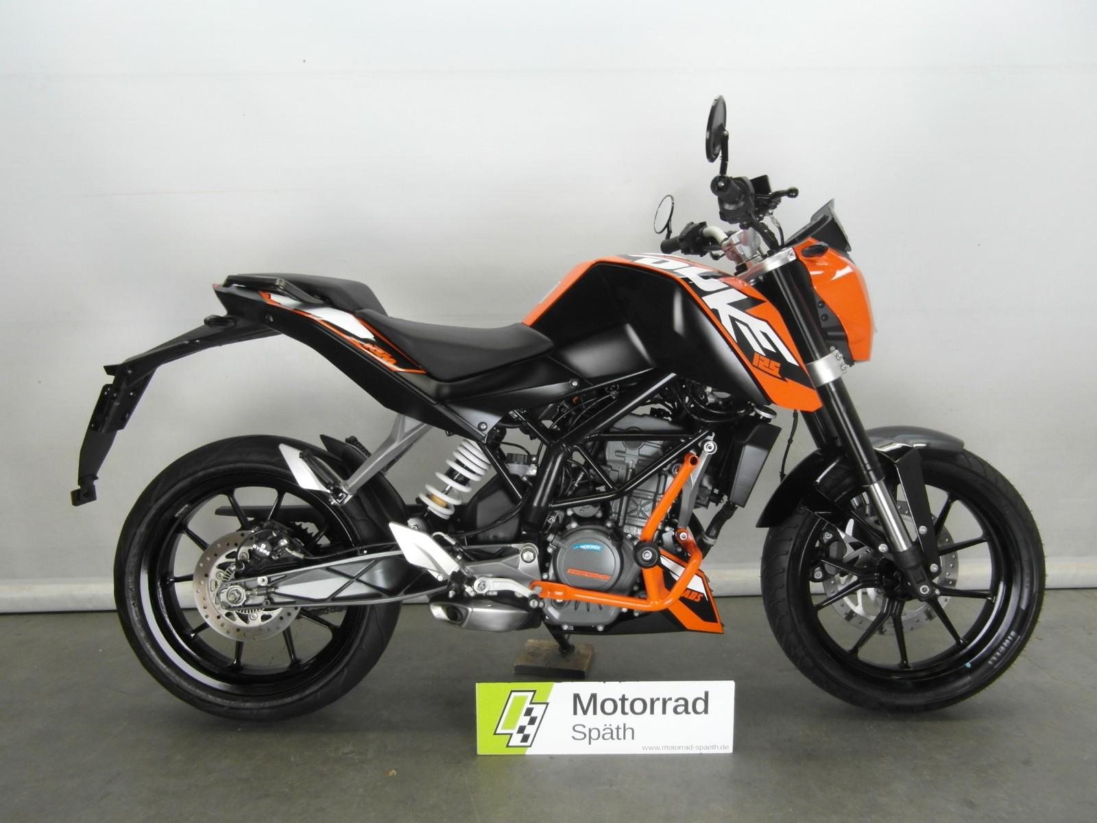 KTM 125 Duke mit ABS wenig Kilometer