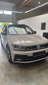 Volkswagen Tiguan 1.4 TSI DSG 4MOTION Highline Highline - : Firmenfahrzeug