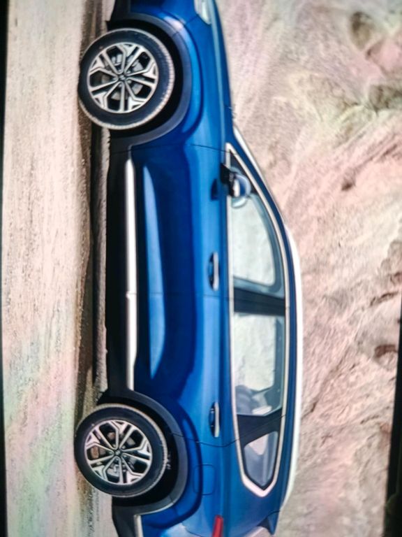 Image of Hyundai SANTA FE