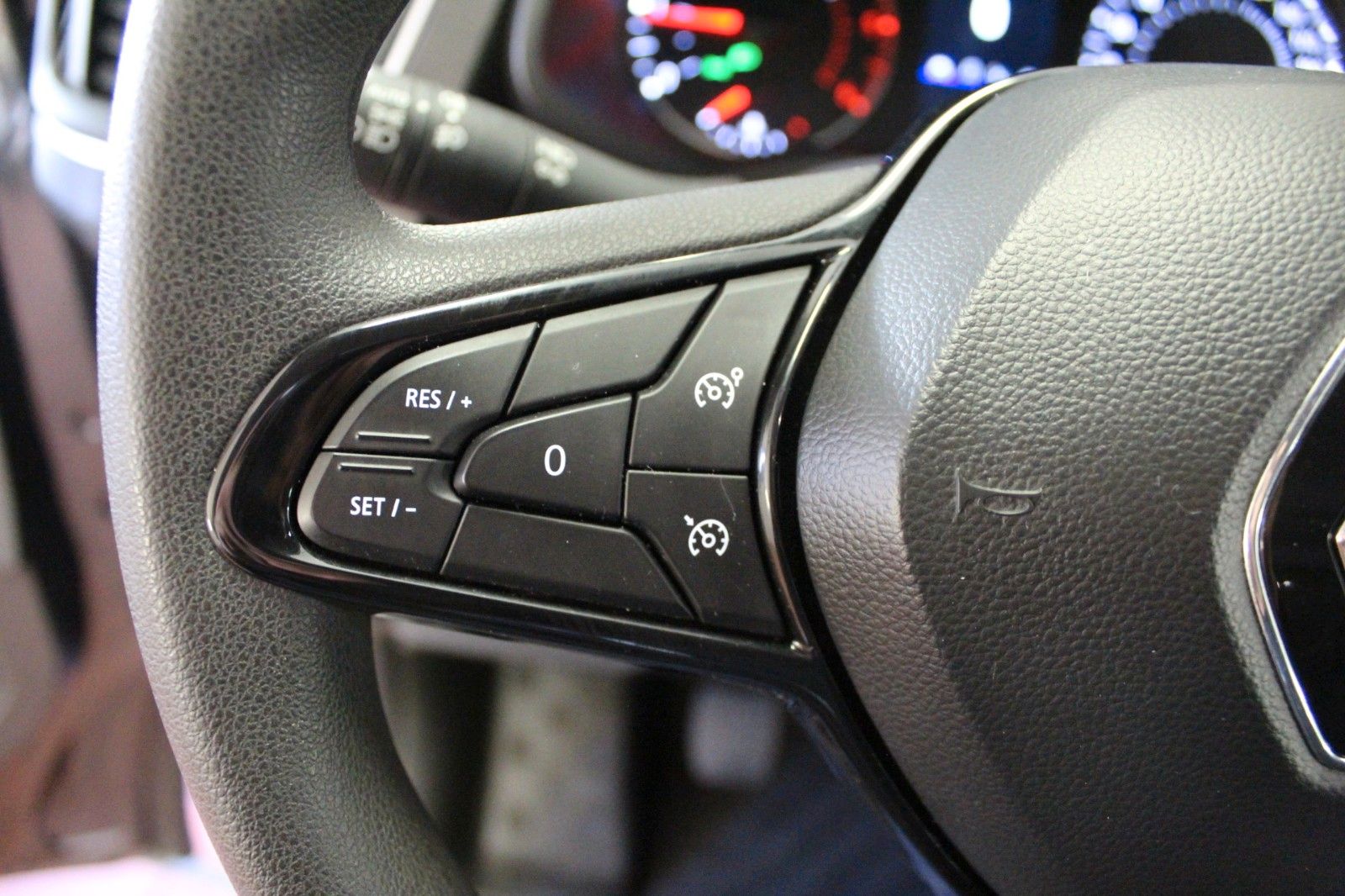 Fahrzeugabbildung Renault Trafic Grand L2 dCi 110 Blue*9-Sitzer*