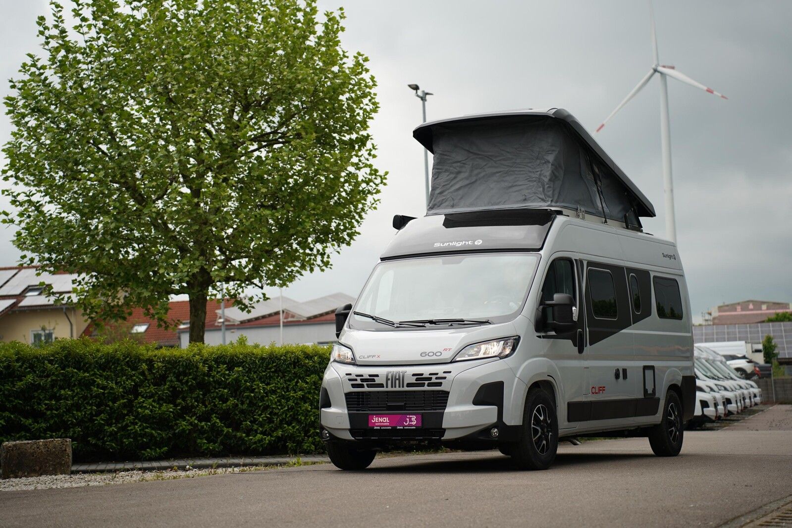 Fahrzeugabbildung Sunlight Cliff X 600 RT Schwenkbad*Dieselheizung*Faltverd