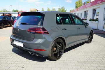 Volkswagen Golf - 6