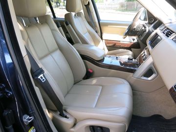 Land-Rover Range Rover - 11