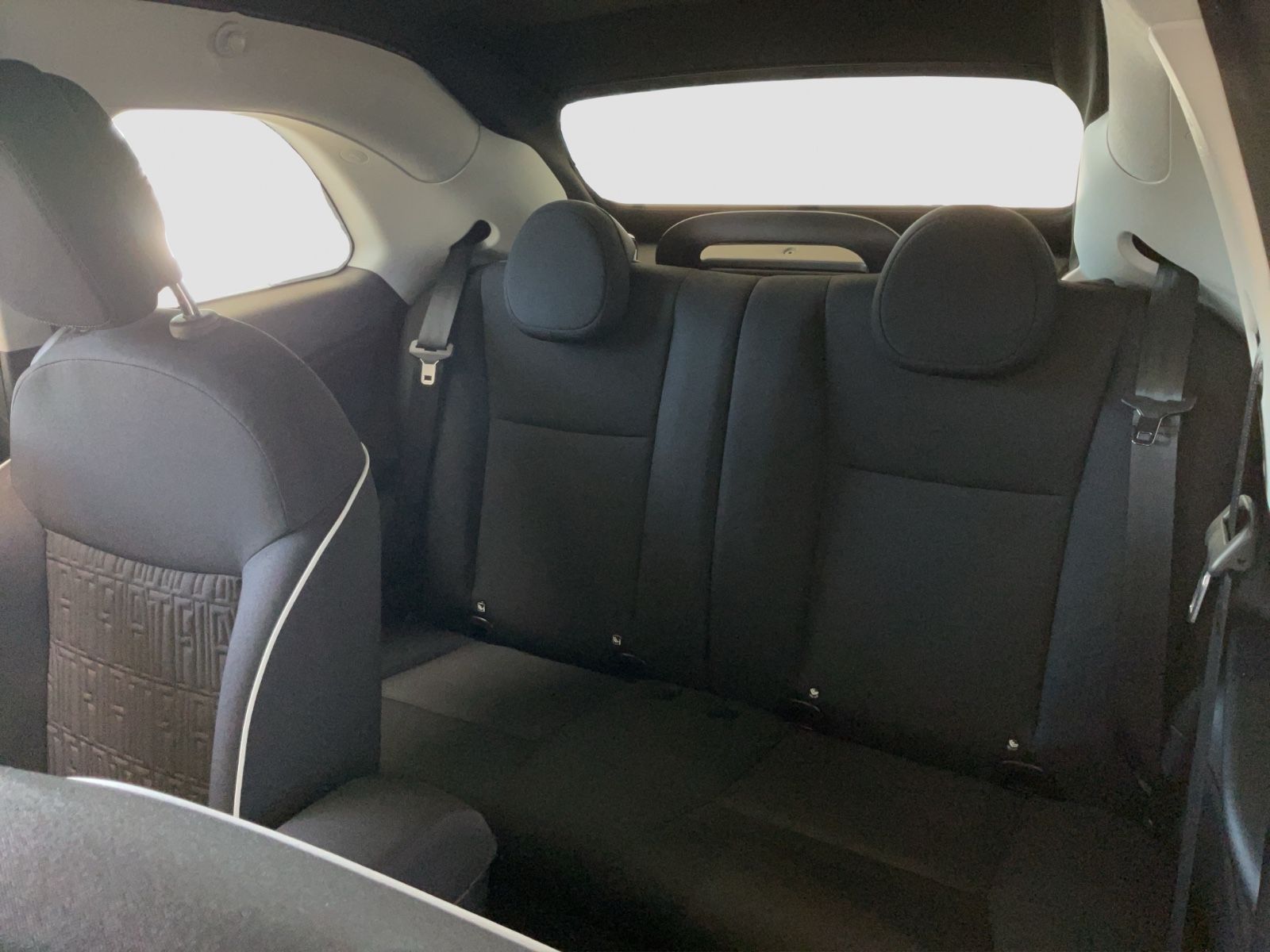 Fahrzeugabbildung Fiat 500e Cabrio Blue Edition