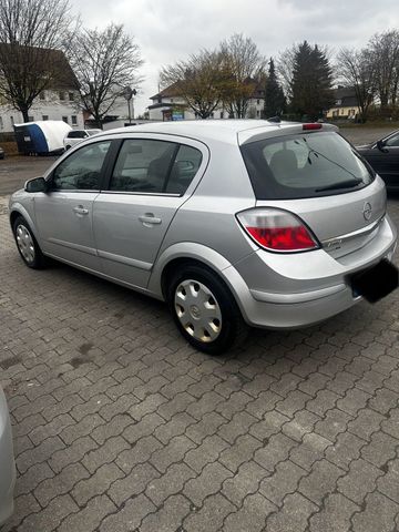 Opel Astra H 1.6 TOP