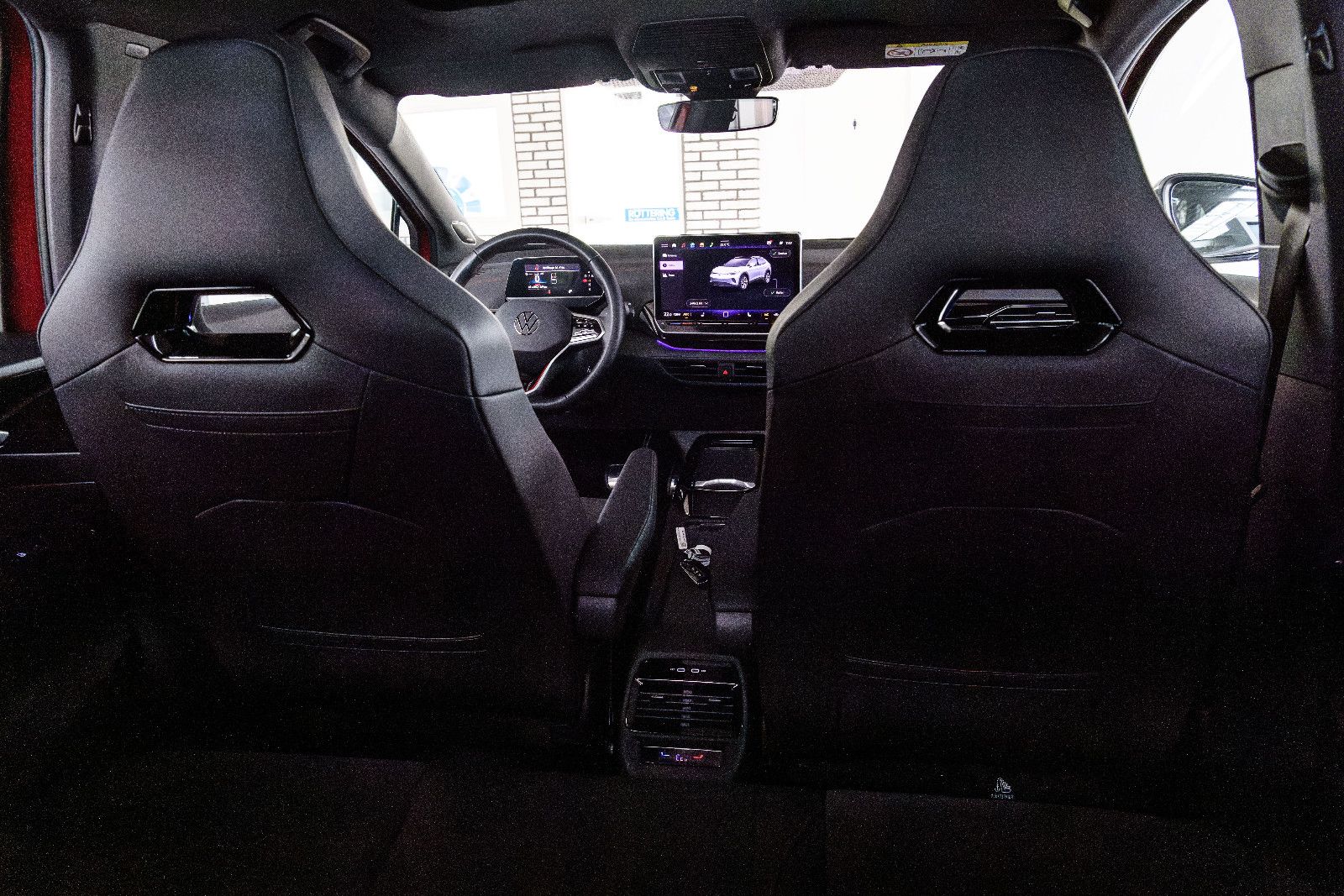 Fahrzeugabbildung Volkswagen ID.4 250 GTX 4Motion IQ-LED+AHK+E-SITZE+PANO+HuD