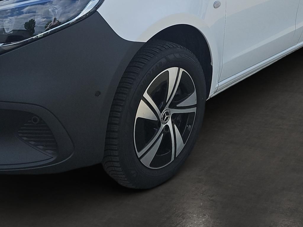 Fahrzeugabbildung Mercedes-Benz Vito 119 Kasten lang 4x4 2 Sitze 2,5t AHK MBUX