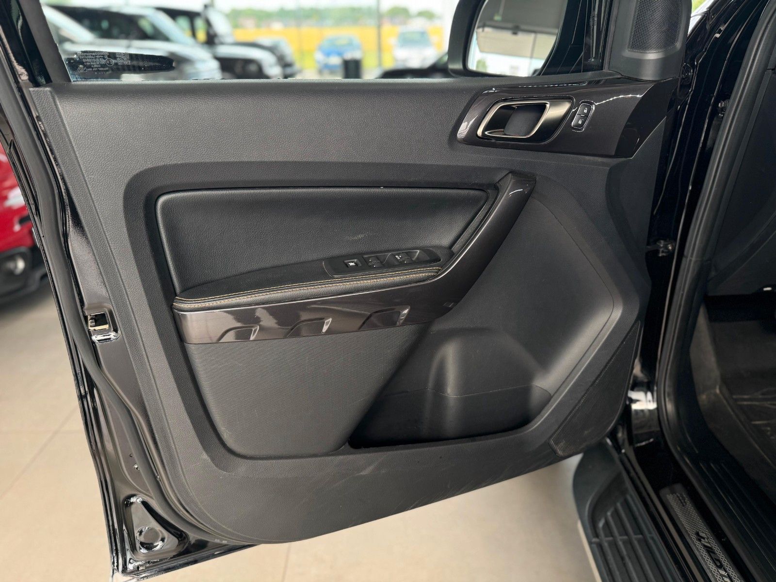 Fahrzeugabbildung Ford Ranger 2.0 TDCi Aut. Panther Wildtrak DoKa 4x4