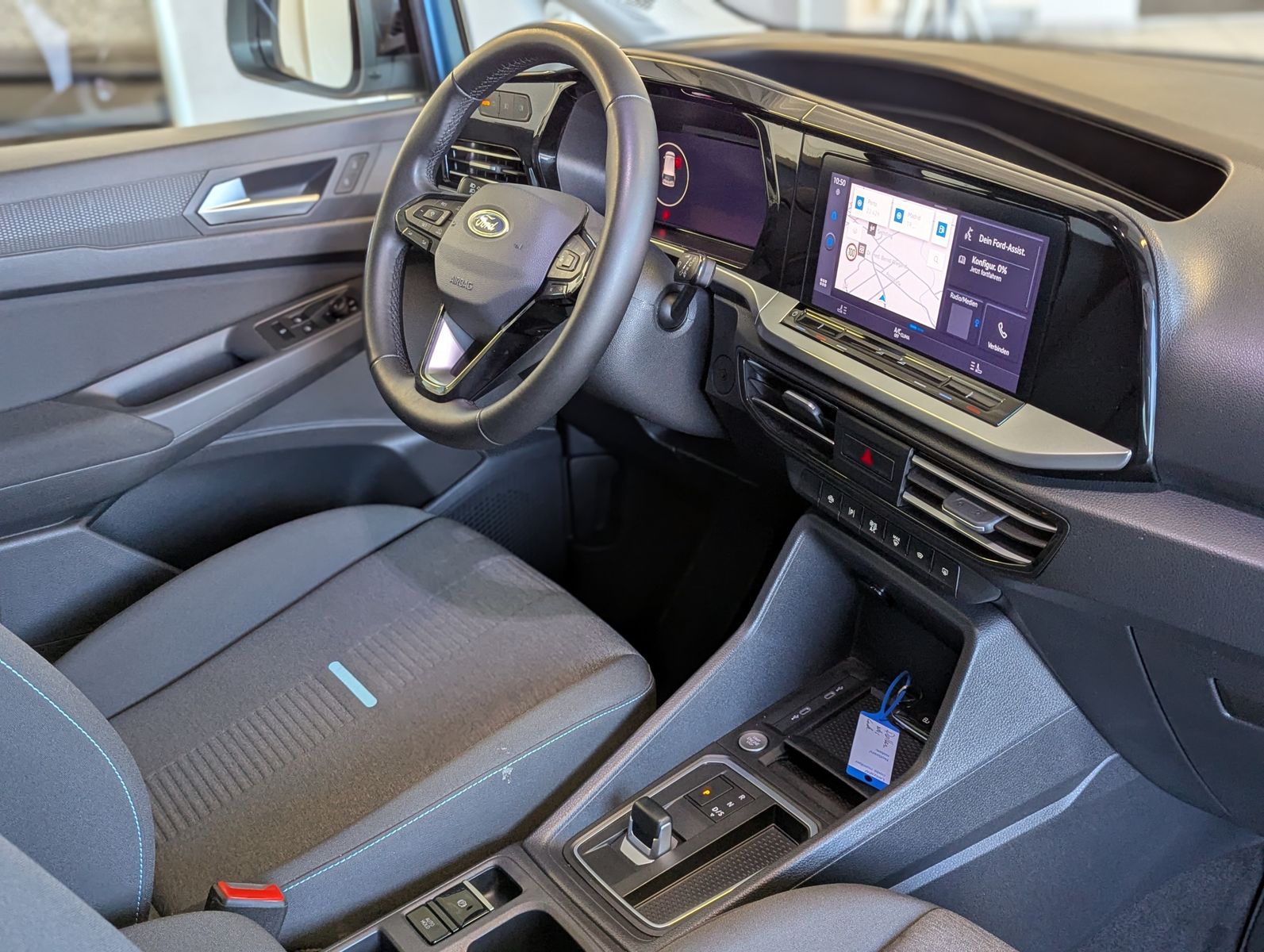 FORD Tourneo Connect L2 Active 7-Sitz Bi-LED Pano AHK - Image 19