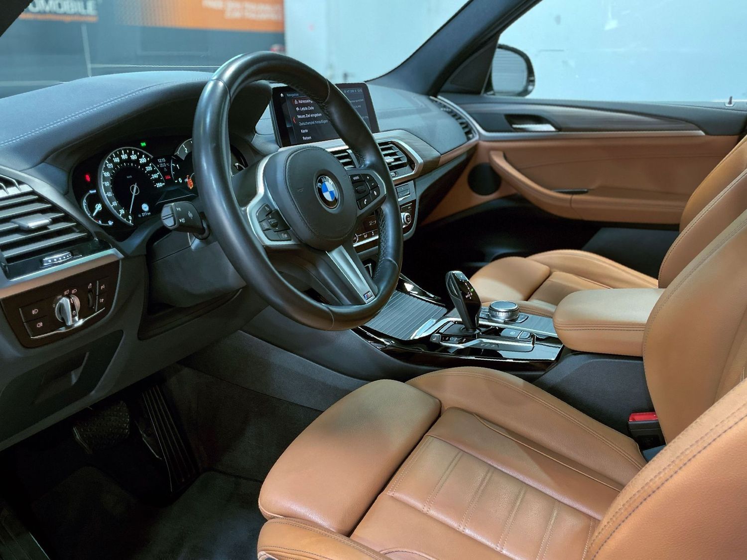 Fahrzeugabbildung BMW X3 xDrive 20d LuxuryLine#Virtual#Pano#Leder#Head