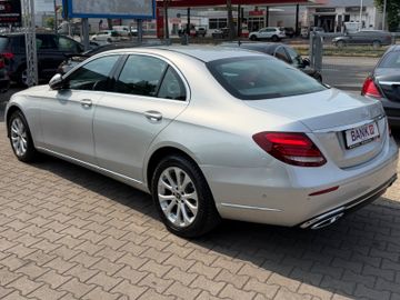 Mercedes E 220 - 3
