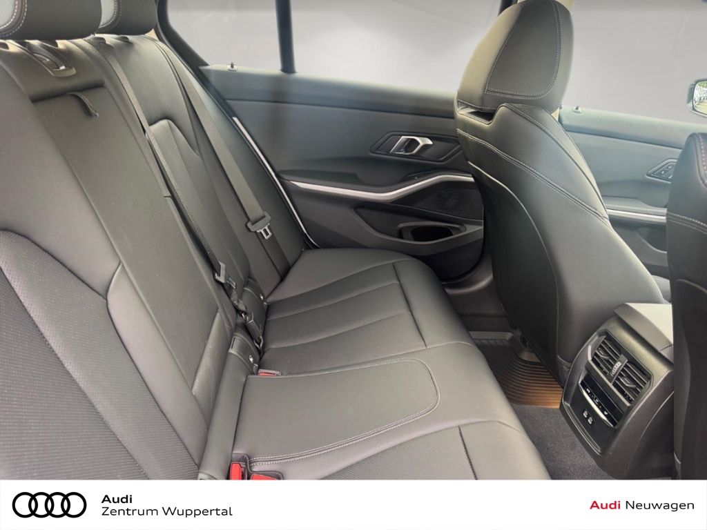BMW 320 i xDrive PDC VO&HI KAMERA LED SHZ foto 6