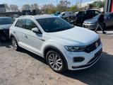 Volkswagen T-Roc   2,0 Sport 4Motion - VW T-Roc Unfallwagen