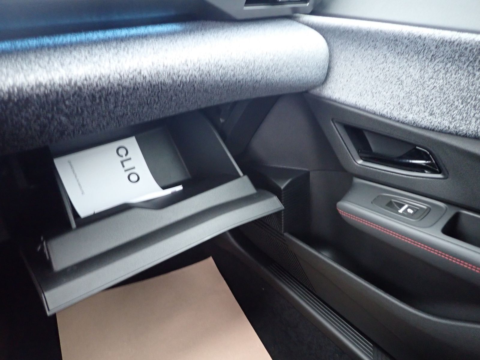 Fahrzeugabbildung Renault Clio Techno TCe 115