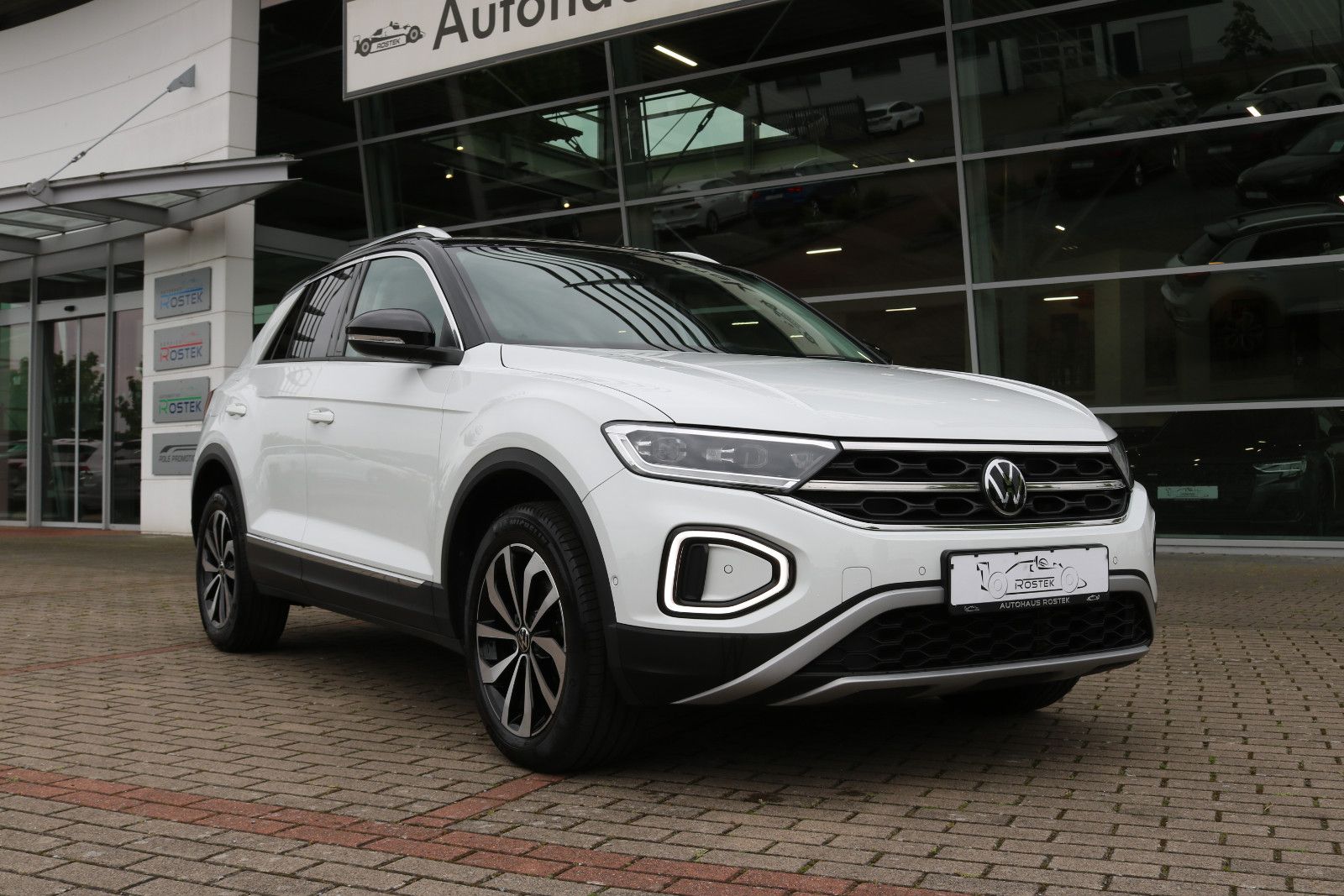 Volkswagen T-Roc Style 1.0 TSI /Massage/Navi/ACC/ParkLenk/