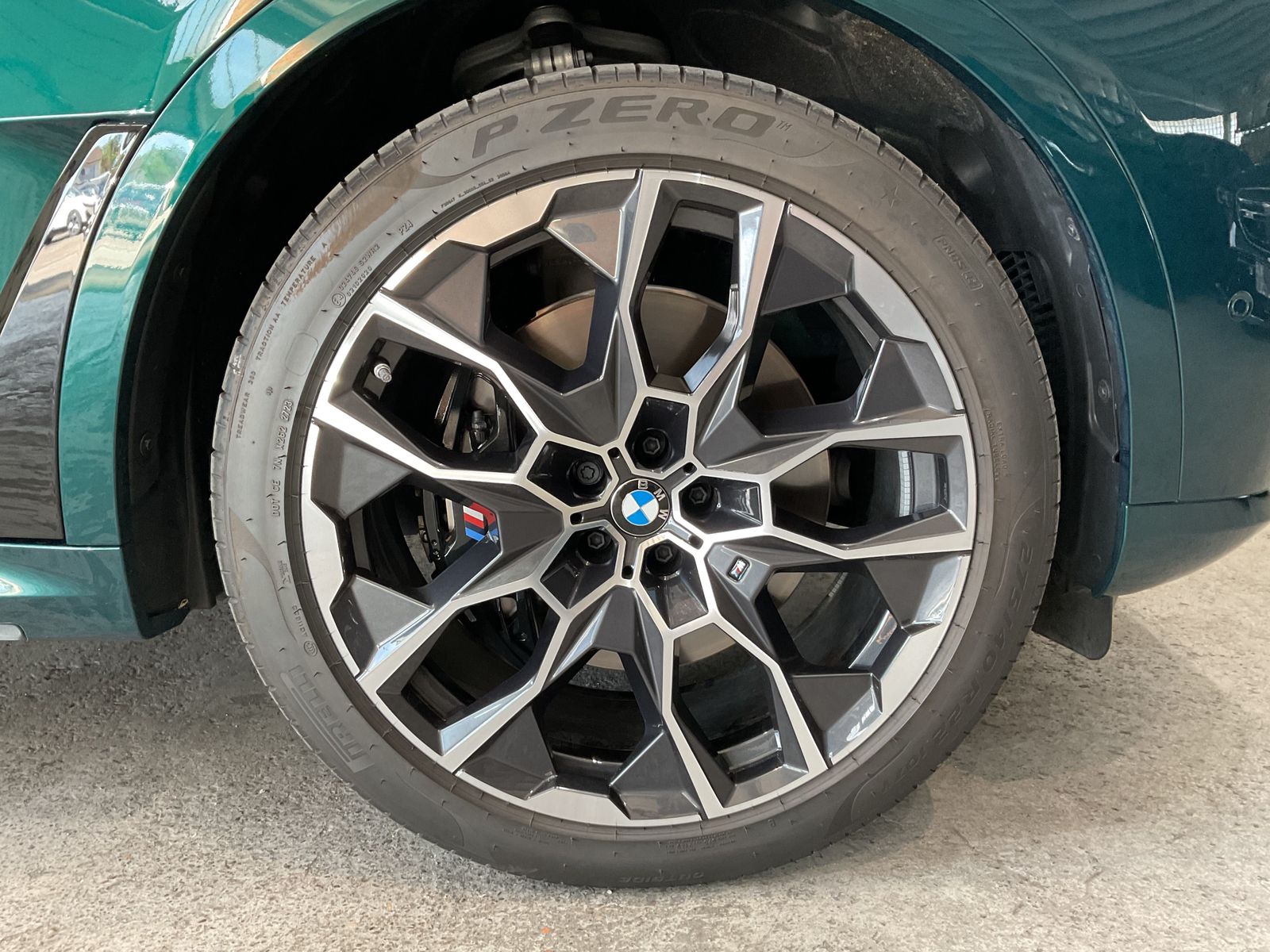 Fahrzeugabbildung BMW X7 M60i Soft-Close, Sitzbelüftung, Sky Lounge