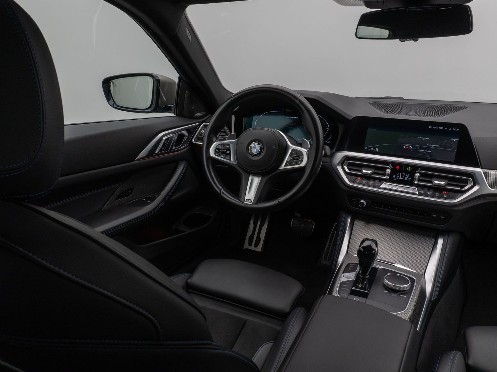 Fahrzeugabbildung BMW M440d xD Coupé Laser 360°HUD DAB H/K Komfort ACC