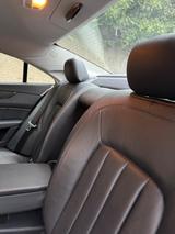 Mercedes-Benz CLS 350 CDI  - Mercedes-Benz CLS 350: Coupe