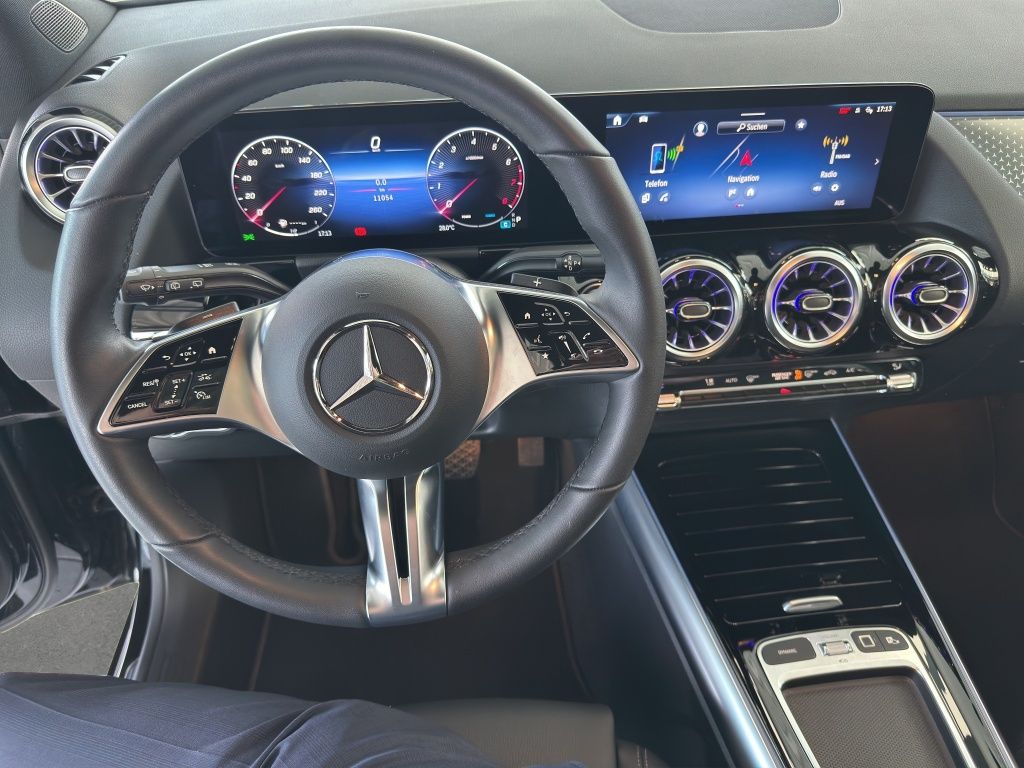 Fahrzeugabbildung Mercedes-Benz B 200 PROGRESSIVE*PANO*DISTR*KEYL*KAM 360°*SOUND