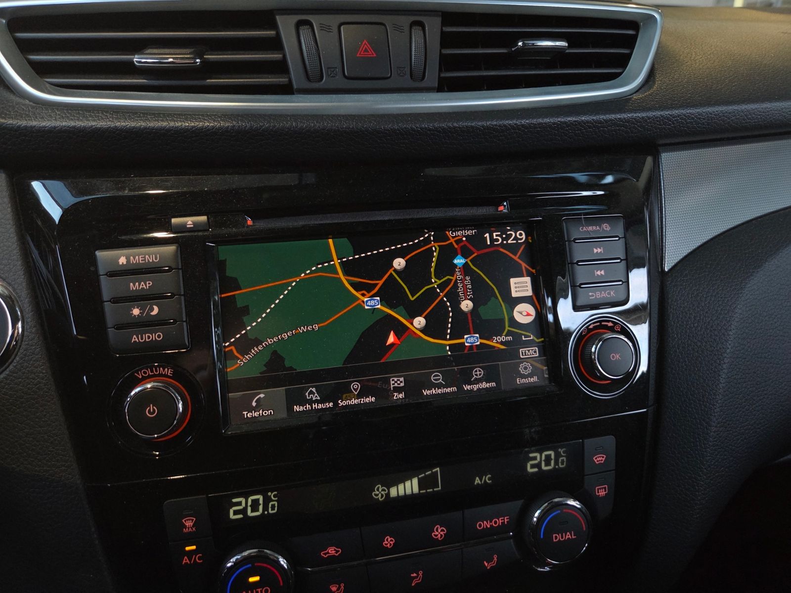 Fahrzeugabbildung Nissan Qashqai N-Connecta AHK LED NAV 360° SHZ ALU