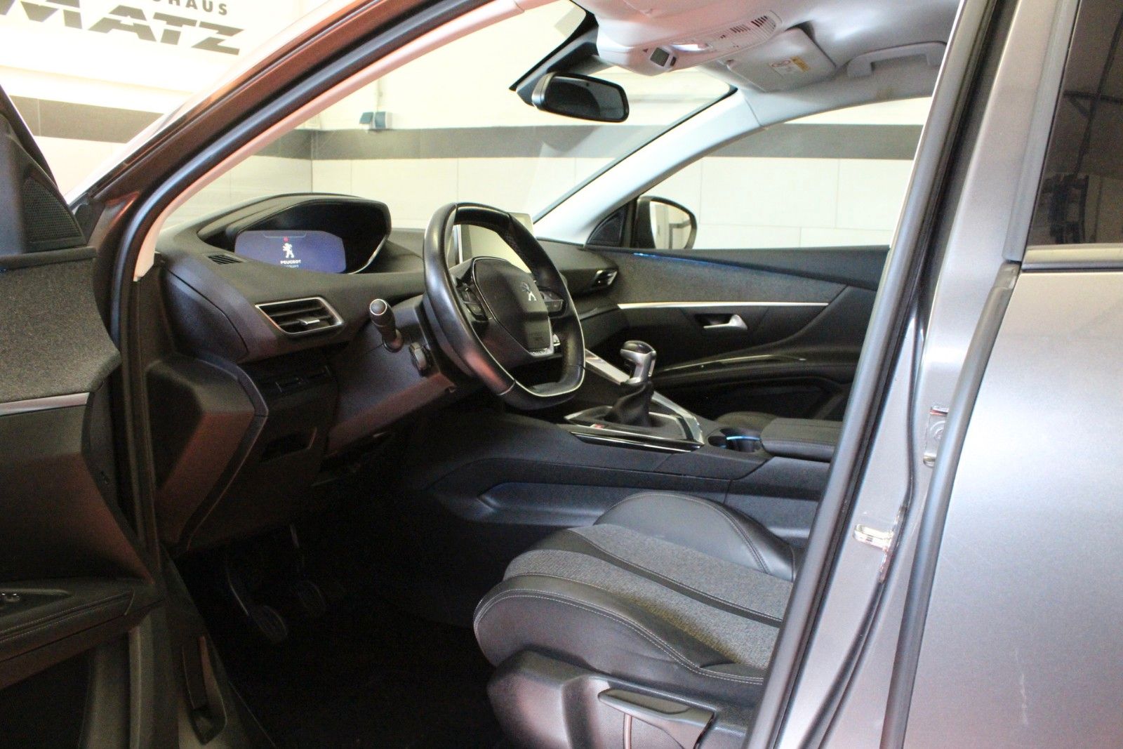 Fahrzeugabbildung Peugeot 5008 Allure 2.0 Blue HDi 150  7 Sitzer