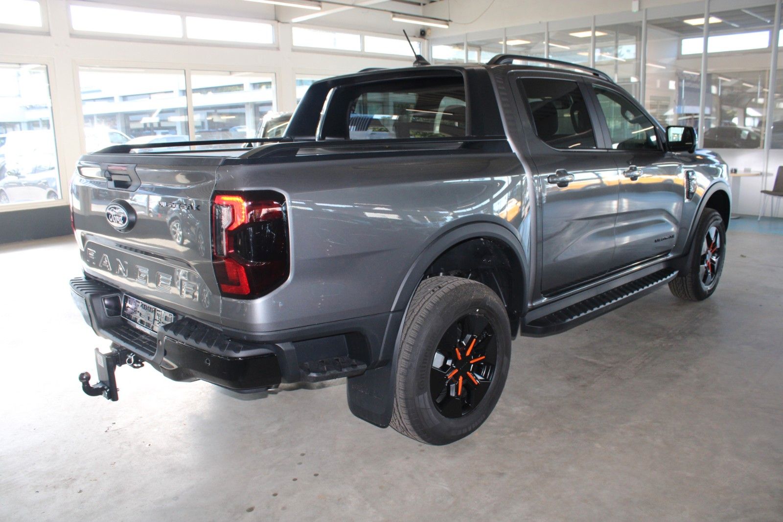 Fahrzeugabbildung Ford Ranger PHEV Wildtrak AHK ROLLO B&O ACC 360°