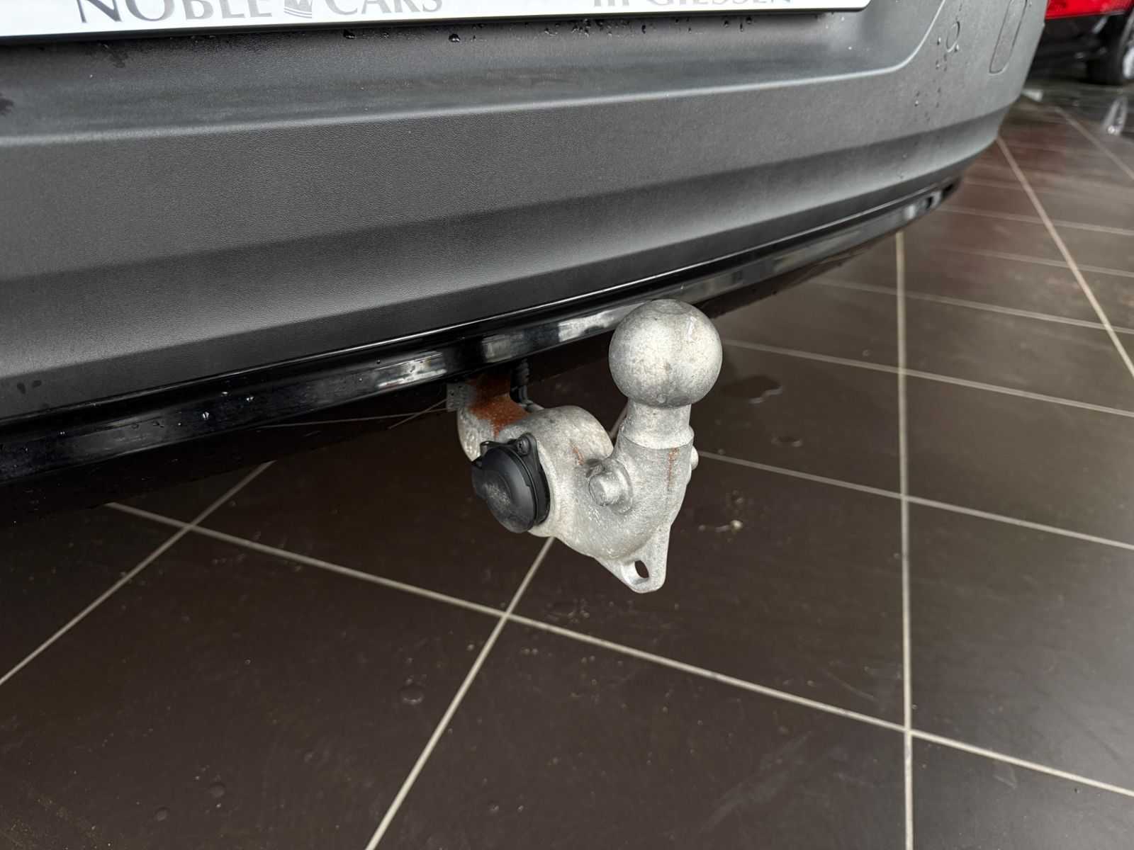 Fahrzeugabbildung Volvo XC40 R Design H/K ACC AHK KAM