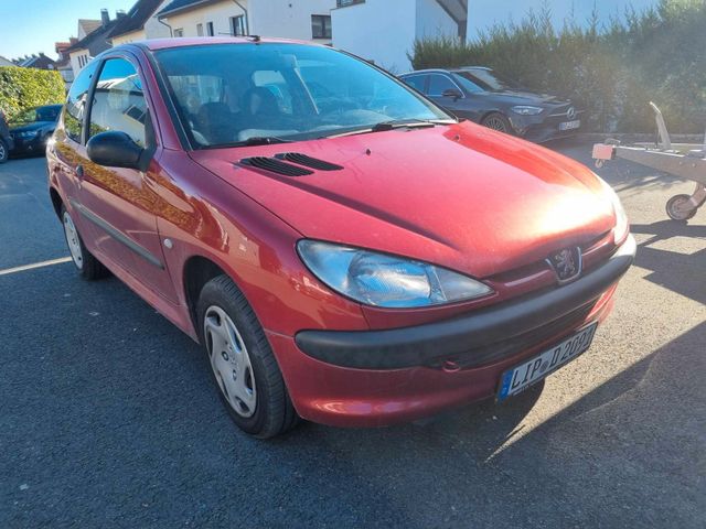 Peugeot 206 1.1 *TÜV-08-2025