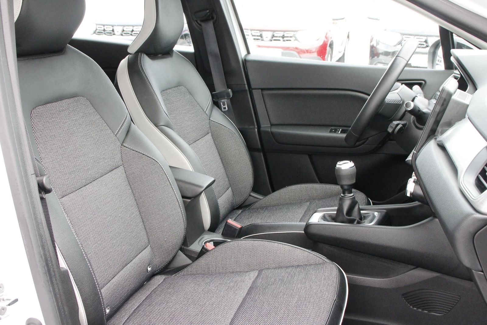 Fahrzeugabbildung Renault Captur INTENS TCe 100