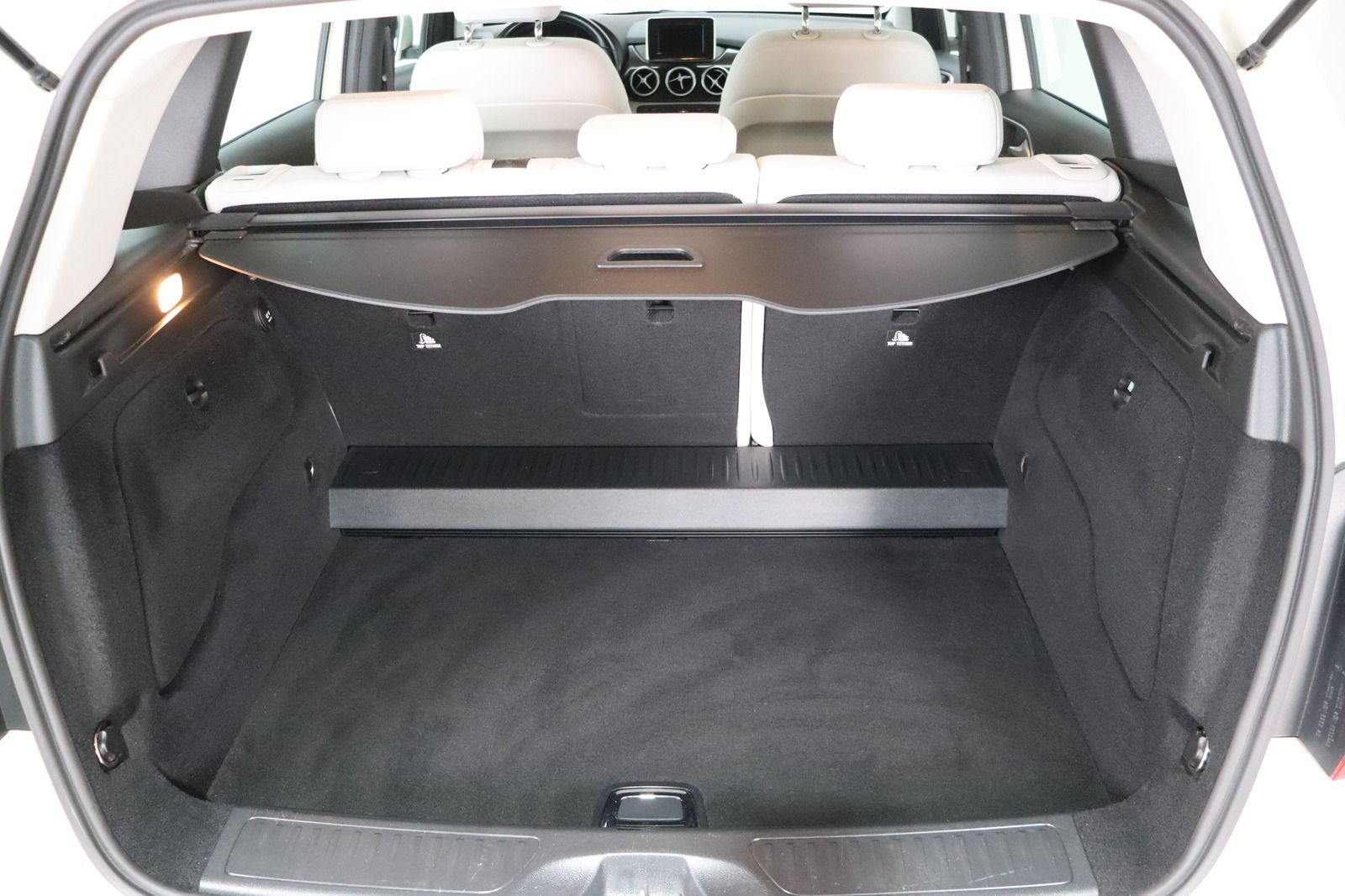Fahrzeugabbildung Mercedes-Benz B 180 BlueEFFICIENCY * Bi-Xenon * Navi * SHZ *
