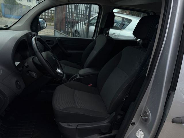 Citan Kombi 111 CDI extralang, 7 Sitze, AHK Bild 7