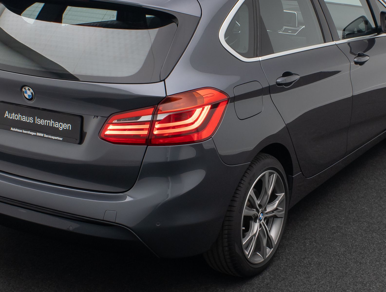 Fahrzeugabbildung BMW 218d Active Tourer Sport Line LED Kamera HiFi Pa