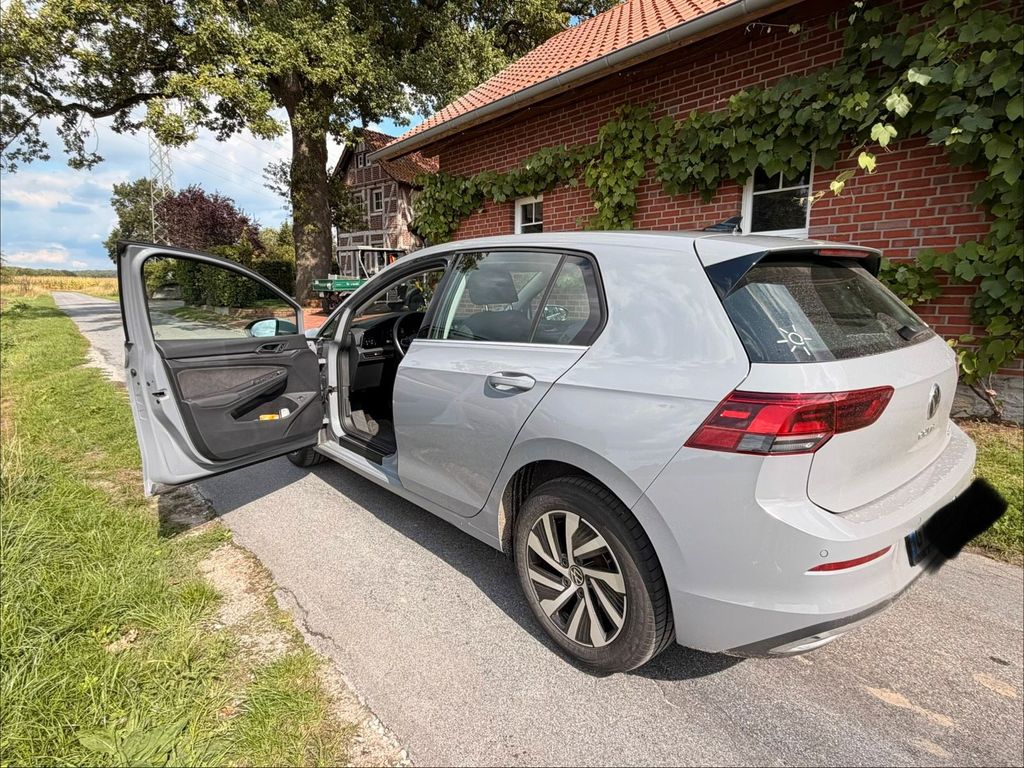 Image of Volkswagen Golf